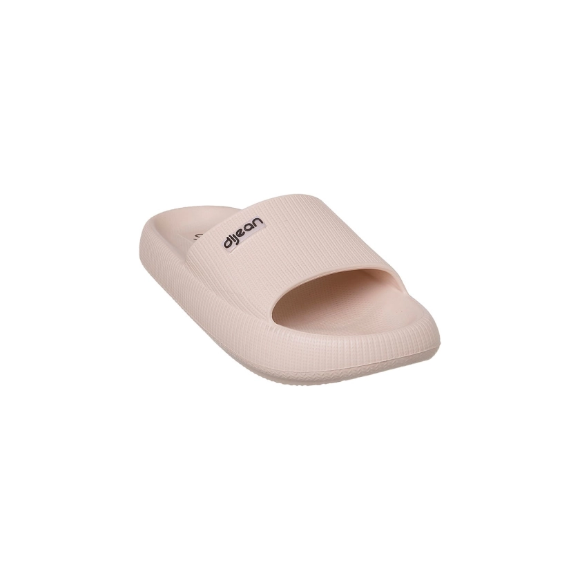 Na imagem, lindo chinelo slide Zen Dijean, na cor rosa blush, solado extremamente macio feito todo em EVA.