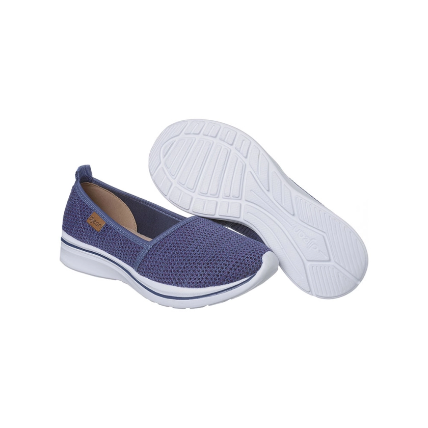 Na imagem lindo tênis feminino calce fácil Dijean na cor azul marinho, conforto e estilo para os pés!