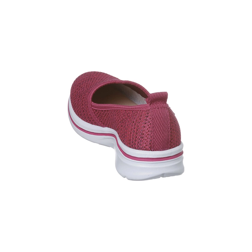 Na imagem temos um lindo tênis feminino Dijean feito em tecido na cor pink. Calce fácil, praticidade e conforto pro dia a dia.